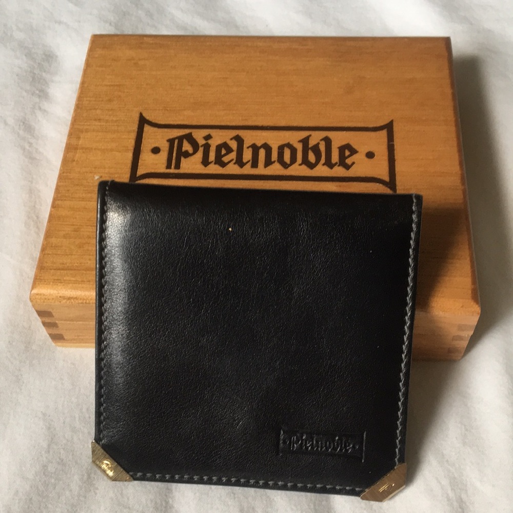 Pielnoble leather coin purse